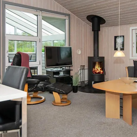 6 Person Holiday In Vakantiehuis Hemmet