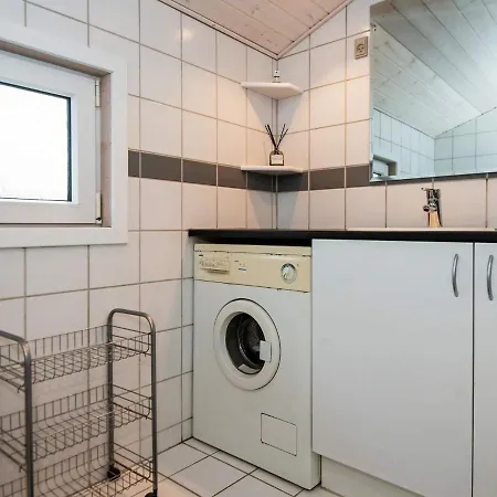 6 Person Holiday In * Hemmet